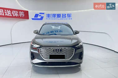 Внедорожник / Кроссовер Audi Q4 e-tron 2023 в 