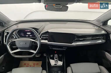 Внедорожник / Кроссовер Audi Q4 e-tron 2023 в 
