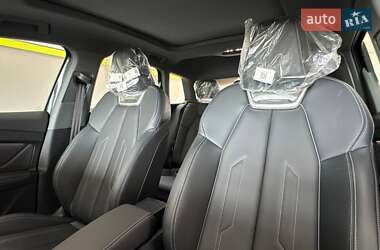 Позашляховик / Кросовер Audi Q4 e-tron 2025 в 