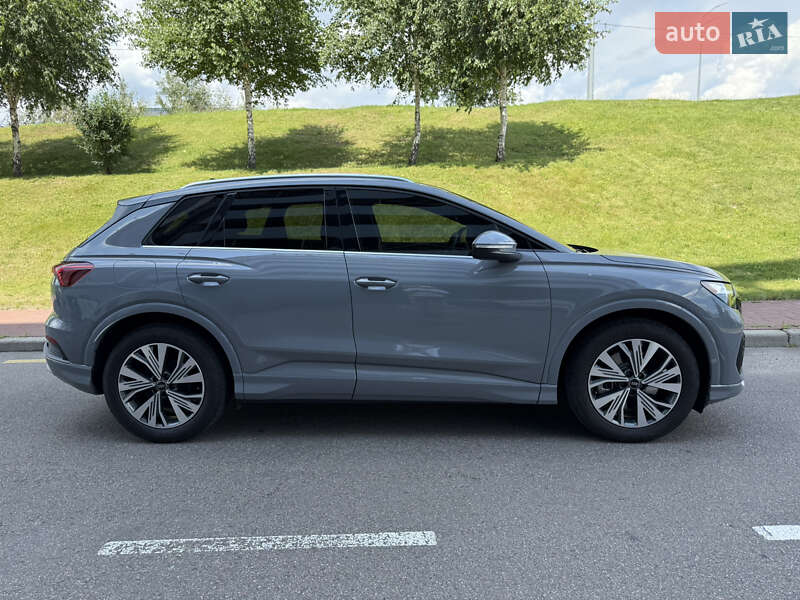 Внедорожник / Кроссовер Audi Q4 e-tron 2023 в Киеве