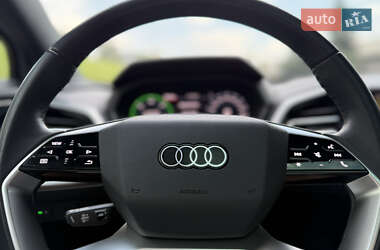 Позашляховик / Кросовер Audi Q4 e-tron 2023 в 