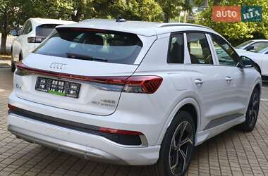 Внедорожник / Кроссовер Audi Q4 e-tron 2025 в 
