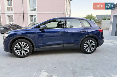 Внедорожник / Кроссовер Audi Q4 e-tron 2023 в 