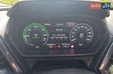 Внедорожник / Кроссовер Audi Q4 e-tron 2022 в 