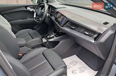 Внедорожник / Кроссовер Audi Q4 e-tron 2025 в 