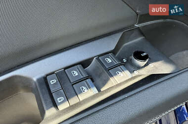Внедорожник / Кроссовер Audi Q4 e-tron 2023 в 
