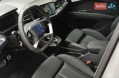 Внедорожник / Кроссовер Audi Q4 e-tron 2025 в 