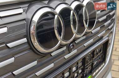 Внедорожник / Кроссовер Audi Q4 e-tron 2025 в 