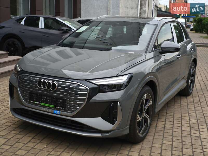 Внедорожник / Кроссовер Audi Q4 e-tron 2025 в 