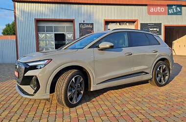 Внедорожник / Кроссовер Audi Q4 e-tron 2023 в 
