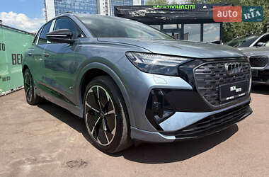 Внедорожник / Кроссовер Audi Q4 e-tron 2024 в 