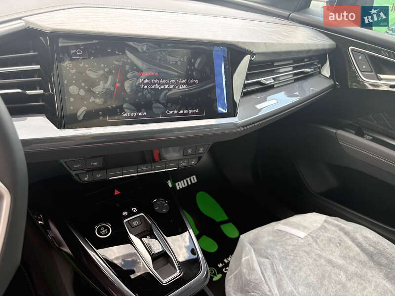 Внедорожник / Кроссовер Audi Q4 e-tron 2024 в Киеве
