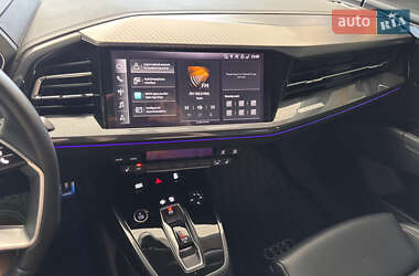 Внедорожник / Кроссовер Audi Q4 e-tron 2023 в 