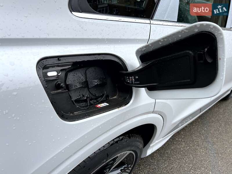 Внедорожник / Кроссовер Audi Q4 e-tron 2025 в Киеве