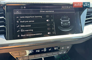 Внедорожник / Кроссовер Audi Q4 e-tron 2025 в 