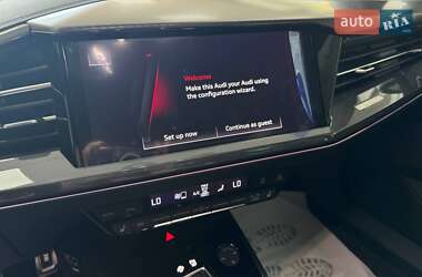 Внедорожник / Кроссовер Audi Q4 e-tron 2025 в 