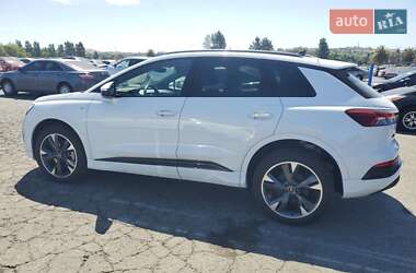 Внедорожник / Кроссовер Audi Q4 e-tron 2023 в 