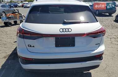 Внедорожник / Кроссовер Audi Q4 e-tron 2023 в 