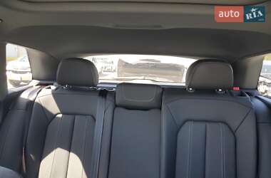 Внедорожник / Кроссовер Audi Q4 e-tron 2023 в 