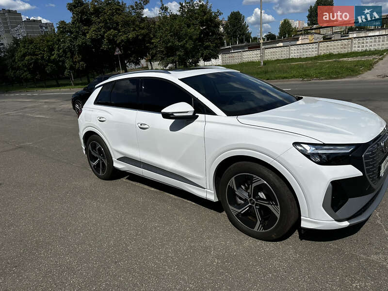 Внедорожник / Кроссовер Audi Q4 e-tron 2024 в Киеве