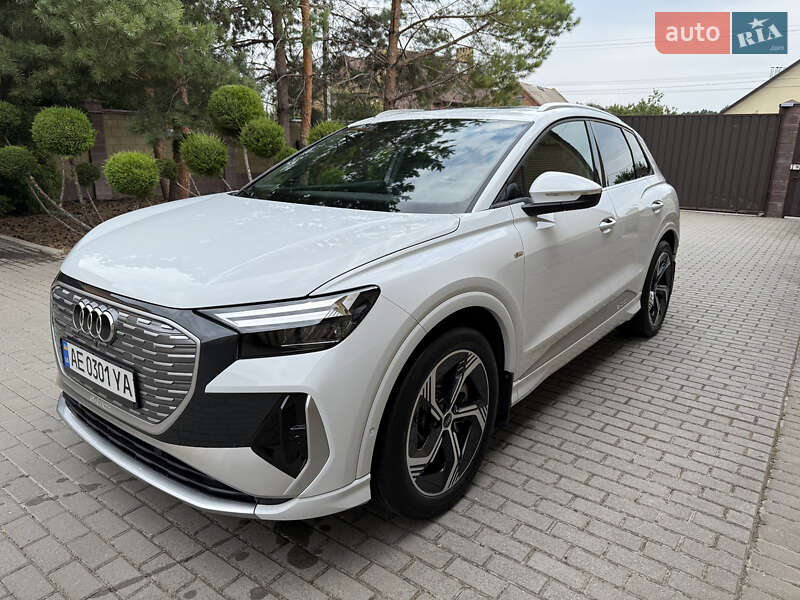 Audi Q4 e-tron 2023