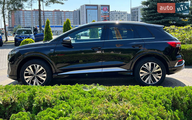 Внедорожник / Кроссовер Audi Q4 e-tron 2022 в Львове
