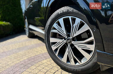 Внедорожник / Кроссовер Audi Q4 e-tron 2022 в 