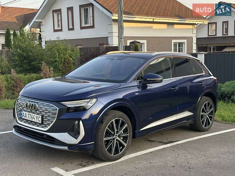 Внедорожник / Кроссовер Audi Q4 e-tron 2023 в Киеве