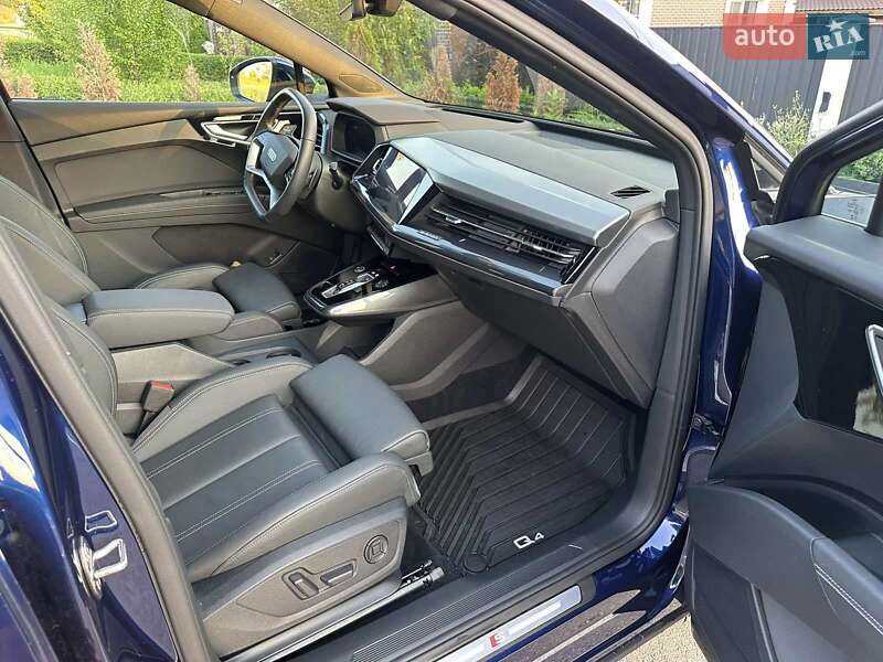 Внедорожник / Кроссовер Audi Q4 e-tron 2023 в Киеве