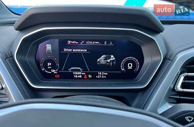 Позашляховик / Кросовер Audi Q4 e-tron 2023 в 