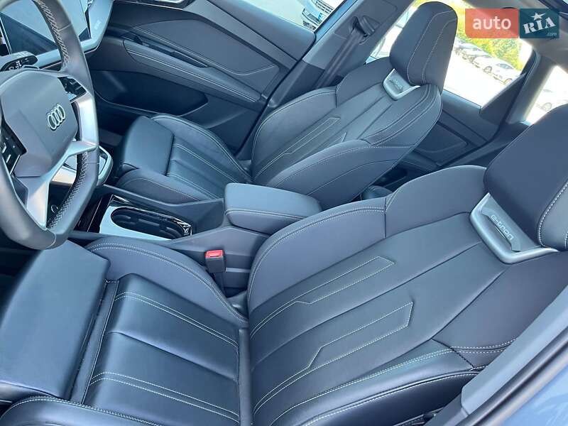 Внедорожник / Кроссовер Audi Q4 e-tron 2023 в Киеве