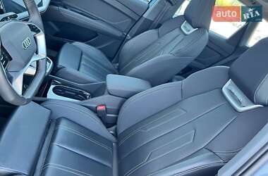 Позашляховик / Кросовер Audi Q4 e-tron 2023 в 