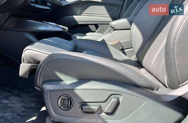 Внедорожник / Кроссовер Audi Q4 e-tron 2024 в 