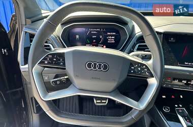 Внедорожник / Кроссовер Audi Q4 e-tron 2024 в 