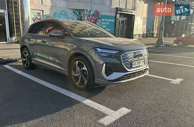 Внедорожник / Кроссовер Audi Q4 e-tron 2024 в 