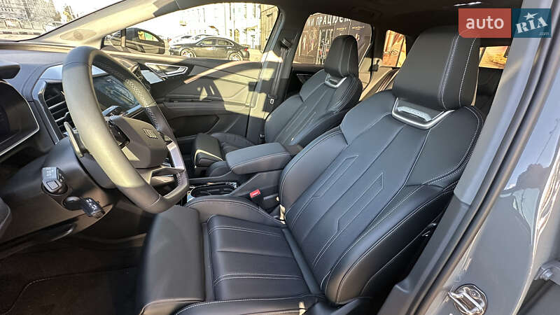 Позашляховик / Кросовер Audi Q4 e-tron 2024 в Харкові
