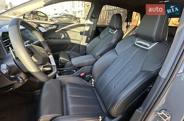 Внедорожник / Кроссовер Audi Q4 e-tron 2024 в 