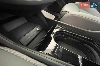 Внедорожник / Кроссовер Audi Q4 e-tron 2025 в 