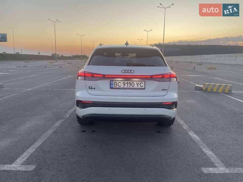 Позашляховик / Кросовер Audi Q4 e-tron 2024 в Львові
