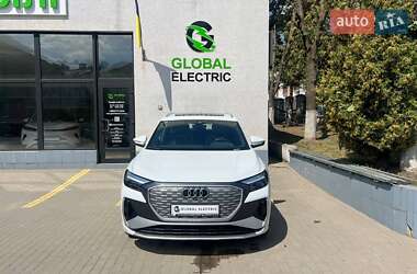Внедорожник / Кроссовер Audi Q4 e-tron 2023 в 