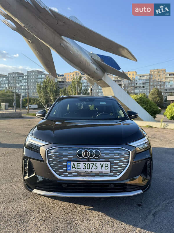 Внедорожник / Кроссовер Audi Q4 e-tron 2023 в Днепре