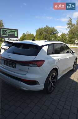 Внедорожник / Кроссовер Audi Q4 e-tron 2024 в 