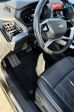 Внедорожник / Кроссовер Audi Q4 e-tron 2021 в 