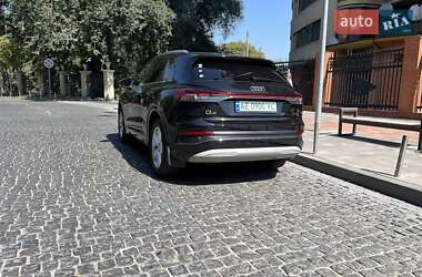 Внедорожник / Кроссовер Audi Q4 e-tron 2022 в 