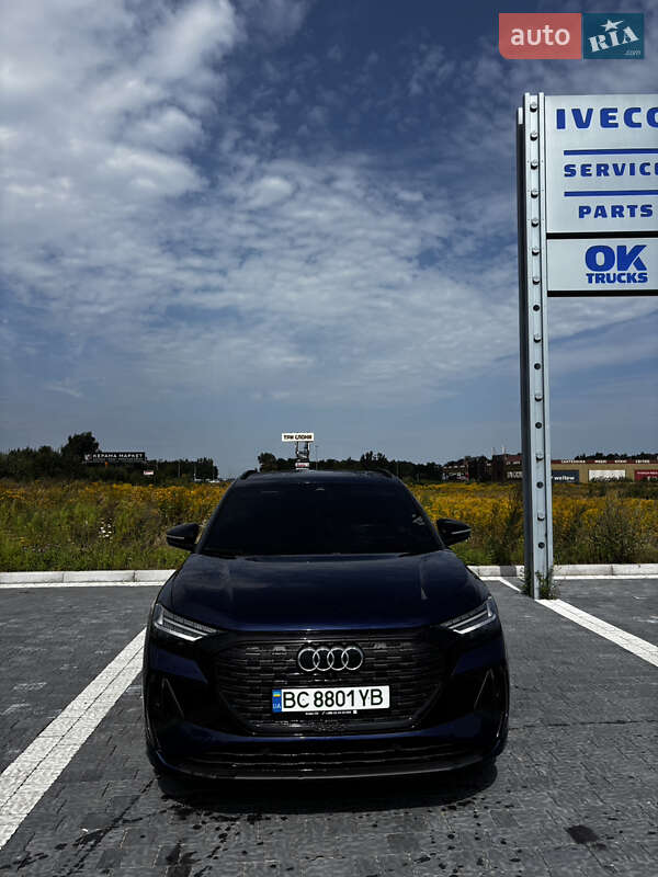 Позашляховик / Кросовер Audi Q4 e-tron 2022 в Львові