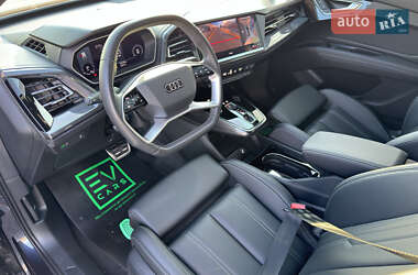 Внедорожник / Кроссовер Audi Q4 e-tron 2024 в 
