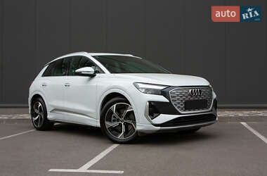 Внедорожник / Кроссовер Audi Q4 e-tron 2025 в 