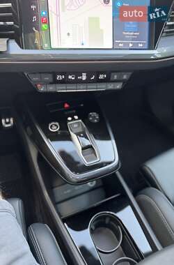 Внедорожник / Кроссовер Audi Q4 e-tron 2023 в 