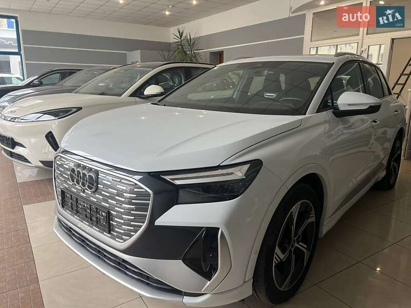 Audi Q4 e-tron 2023