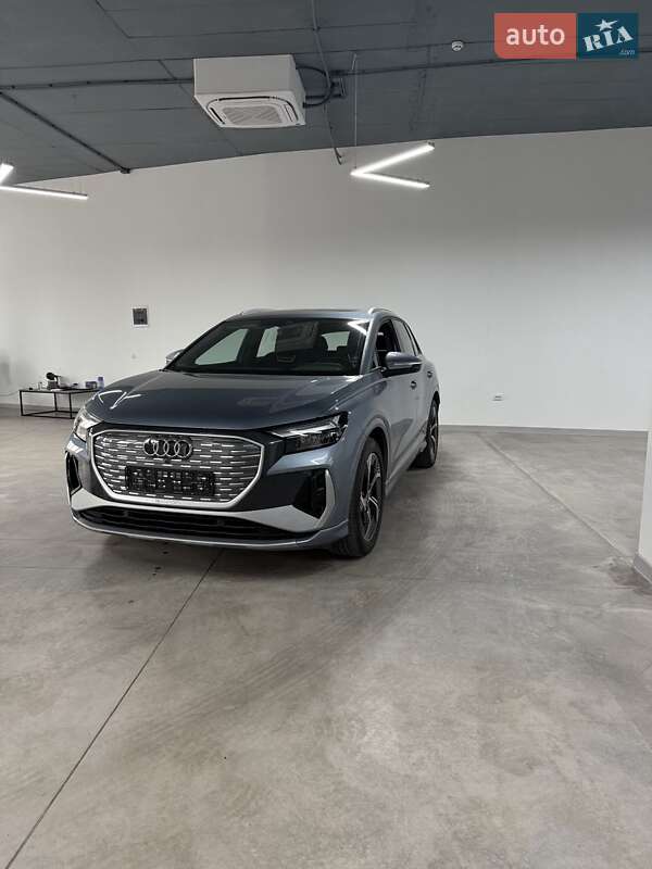 Внедорожник / Кроссовер Audi Q4 e-tron 2024 в Черновцах
